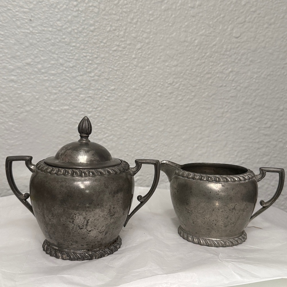 Pilgrim solid Pewter (2406) sugar and creamer set